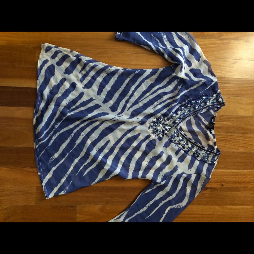 Embellished Tunic - Picture 2 of 8